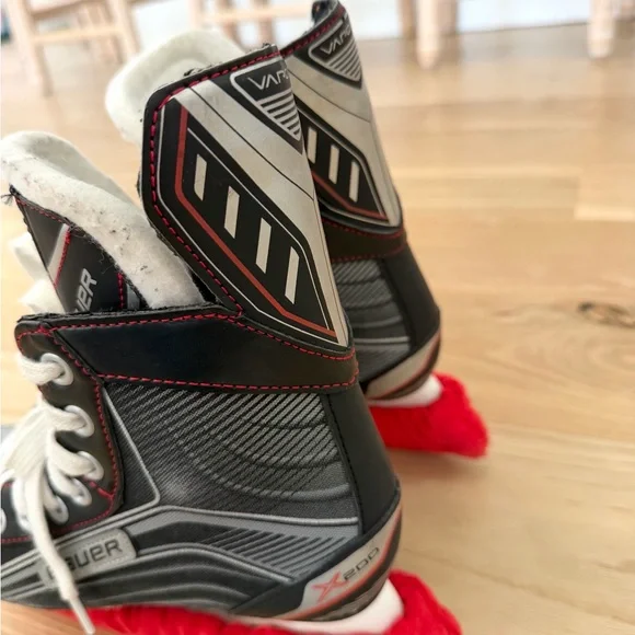 Bauer Kids Hockey Skates - Black, White, and Red - Picture 3 of 8